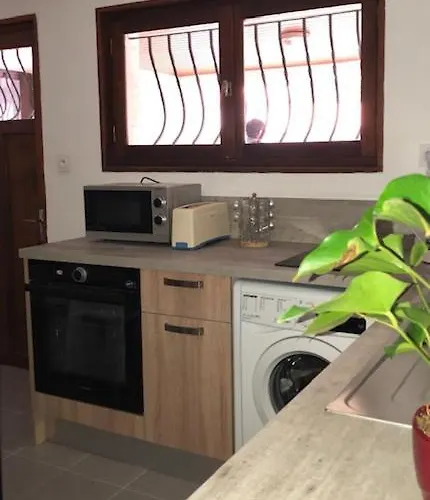 Donnant Sur Jardin Avec Terrasse. 公寓 永河畔拉罗什